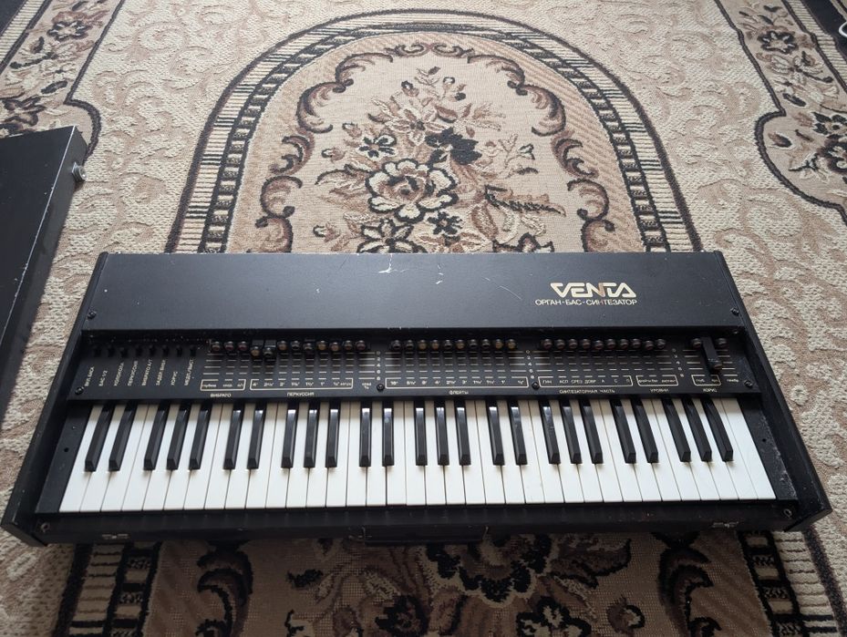 Синтезатор Електроніка ЄМ14 Venta