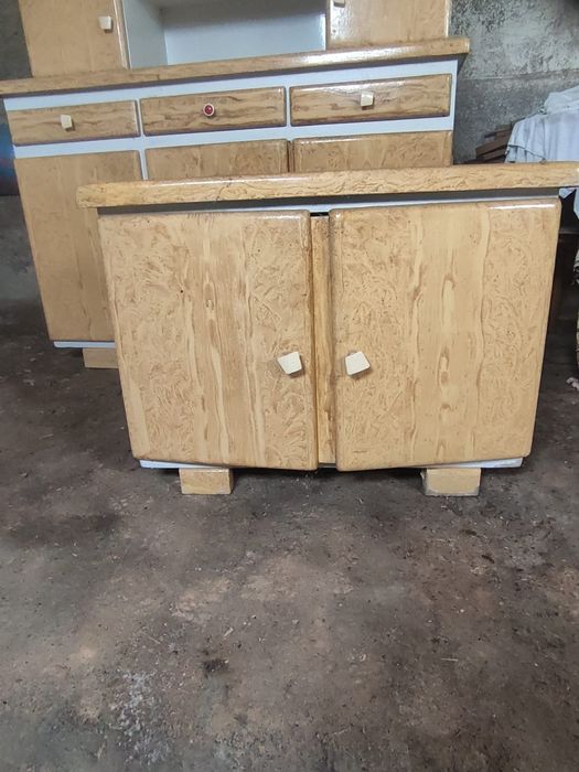 Kredens kuchenny PRL