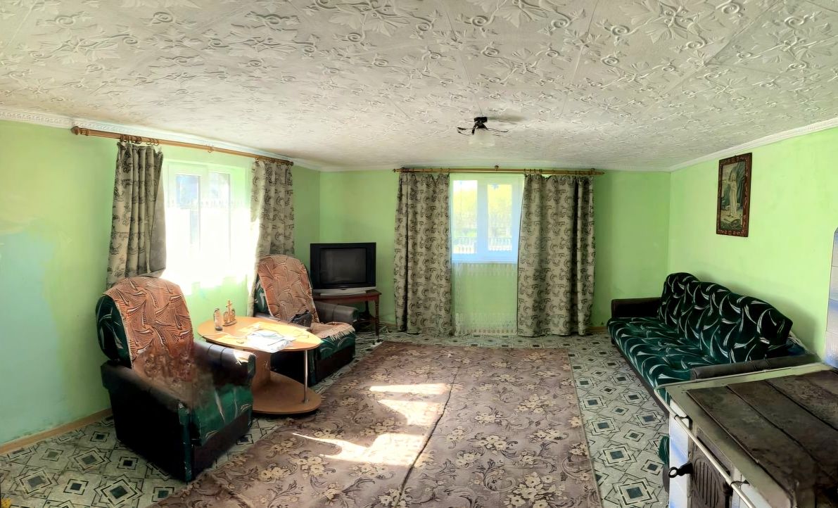 Продається будинковолодіння в мальовничому куточку Карпат с.Жупани