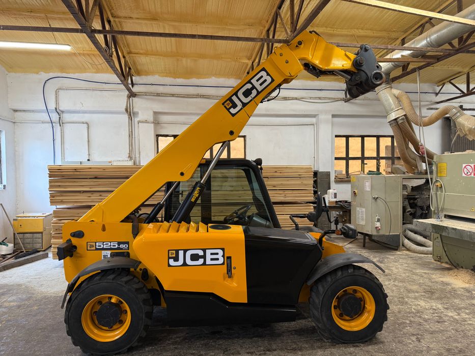 Ładowarka teleskopowa JCB 525-60