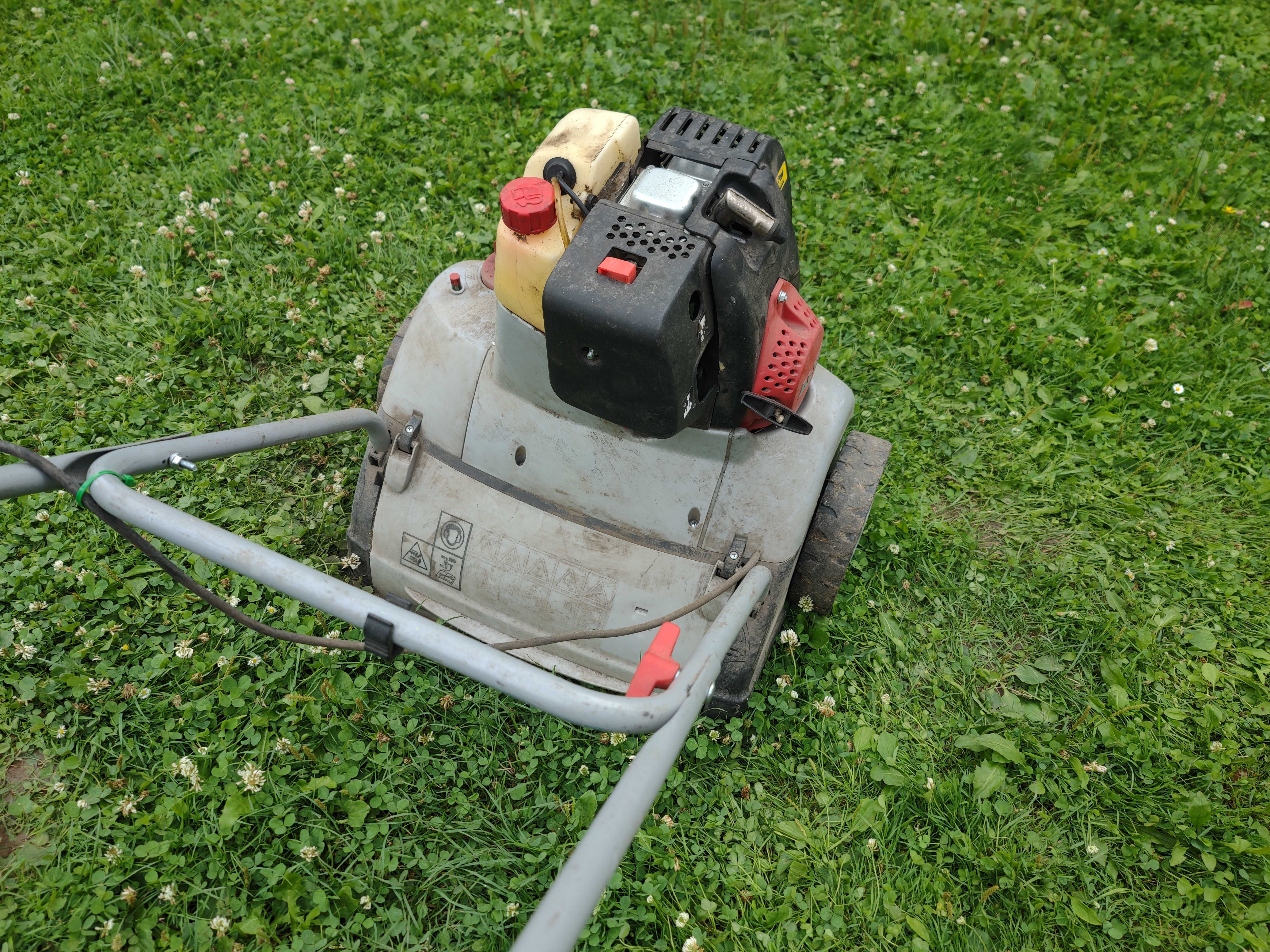 Alko F144 wertykulator spalinowy