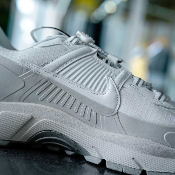 ОРИГІНАЛ Nike Zoom Vomero Roam (HV5951-100) кроссовки мужские кросівки