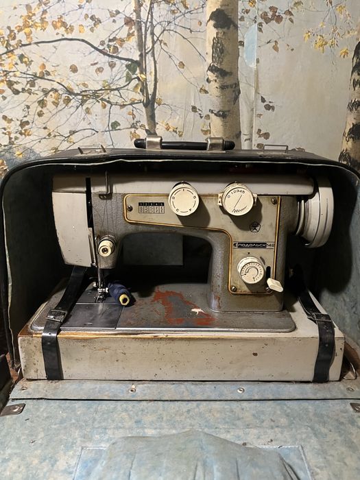 Швейна машина Подольск 142
