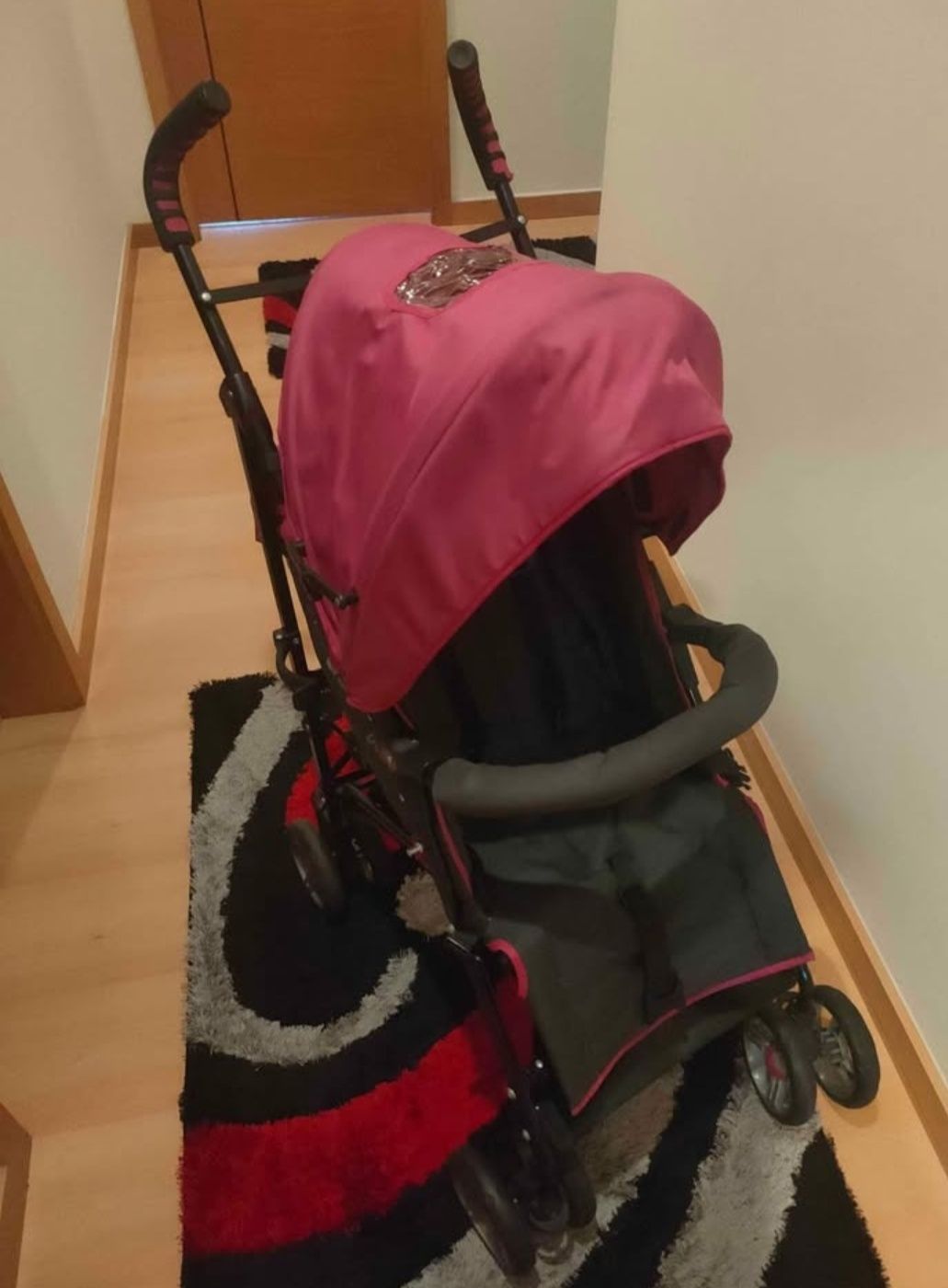 Carrinho de passeio inclinável