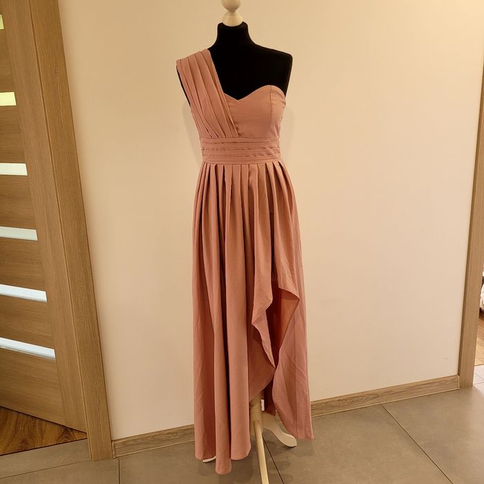 Sukienka w stylu lou