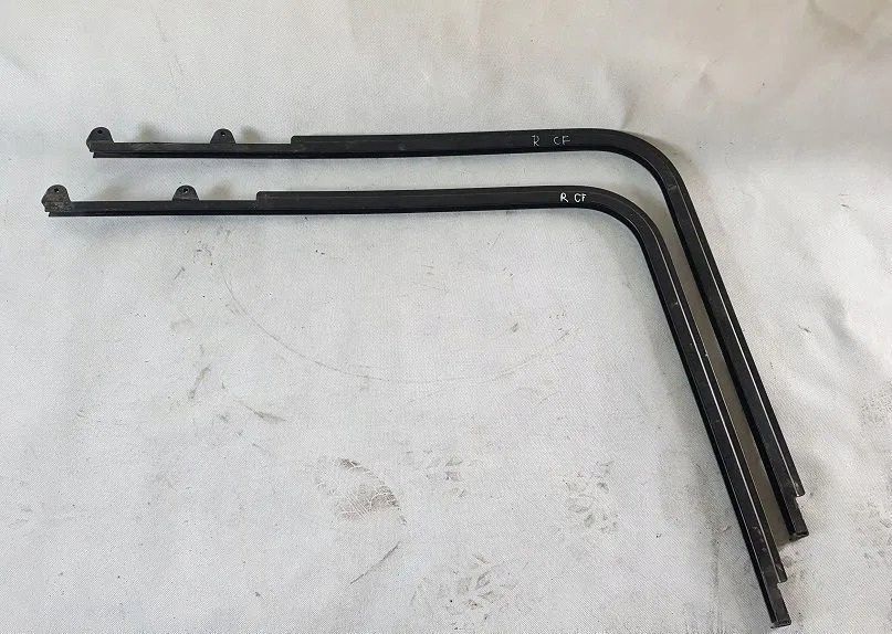 USZCZELKA PROWADNICA SZYBY DRZWI PRAWA DAF 75 85CF