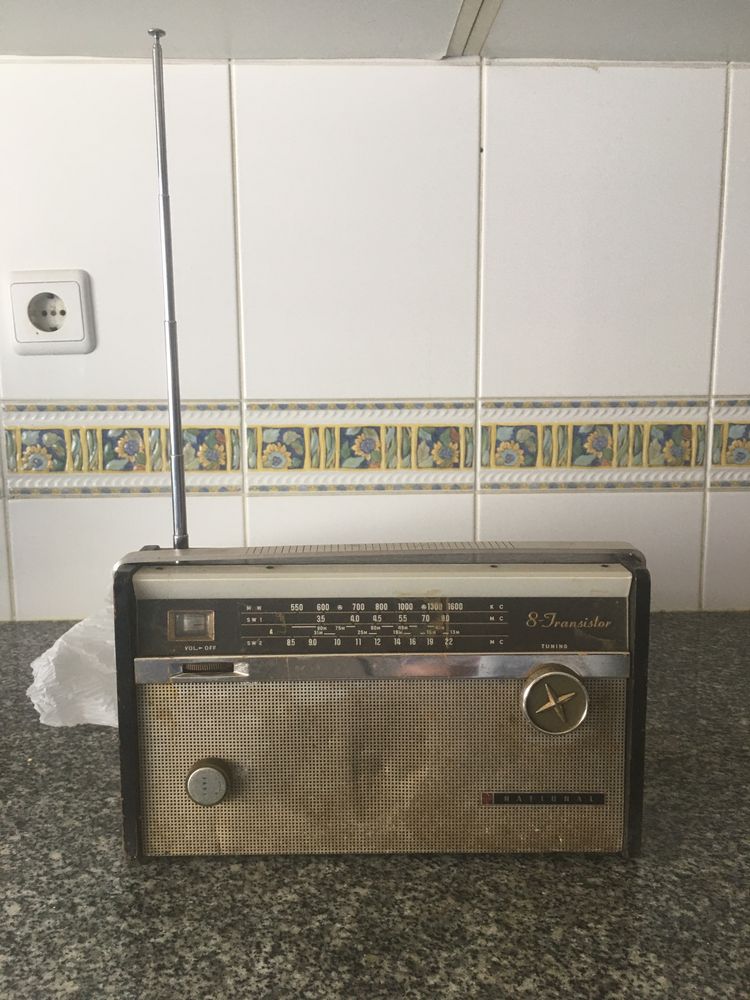 Radio Antigo (nao sei o ano)