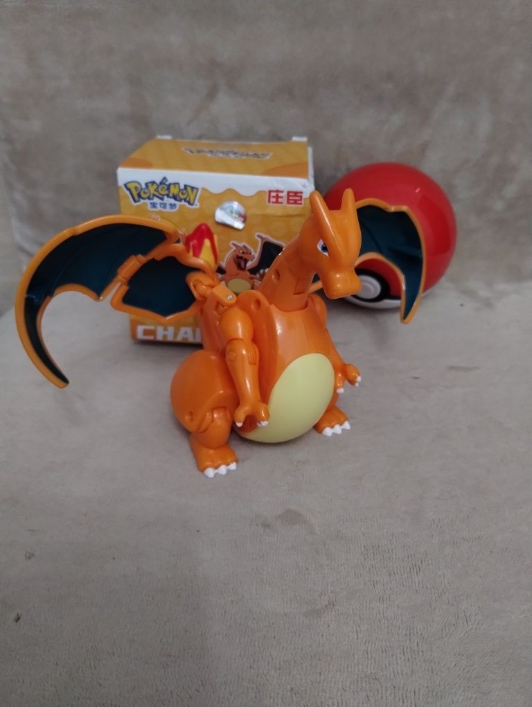 Figurka składana Pokemon Charizard