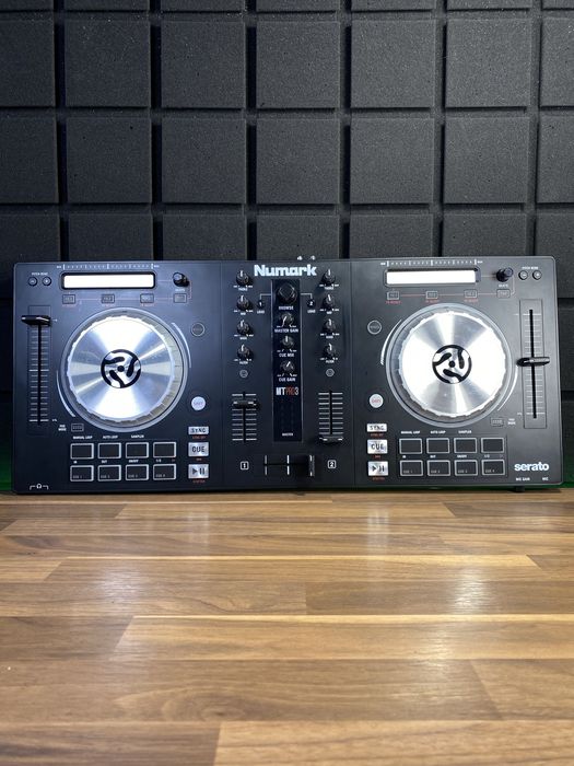 Numark Mixtrack Pro 3