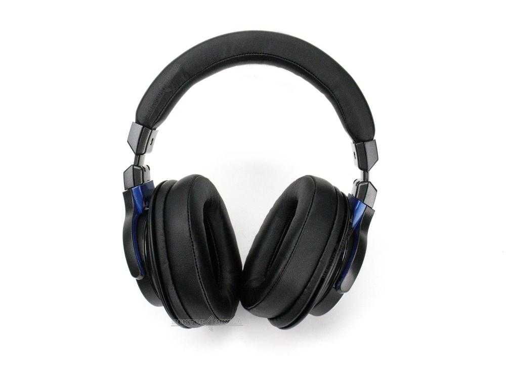 наушники  Audio-Technica ATH-MSR7 /новые/