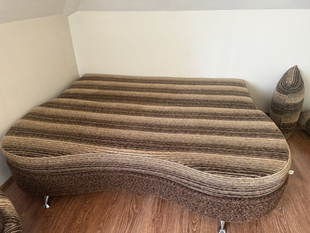 Sofa rozkladana i 2 fotele