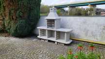 Solidny grill betonowy - nowoczesny design, trwała konstrukcja