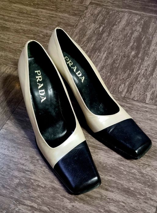 Sapatos vintage Prada - Tamanho 37,5
