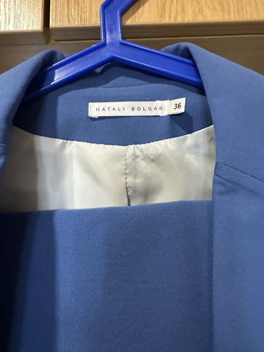 Костюмы женские размер М