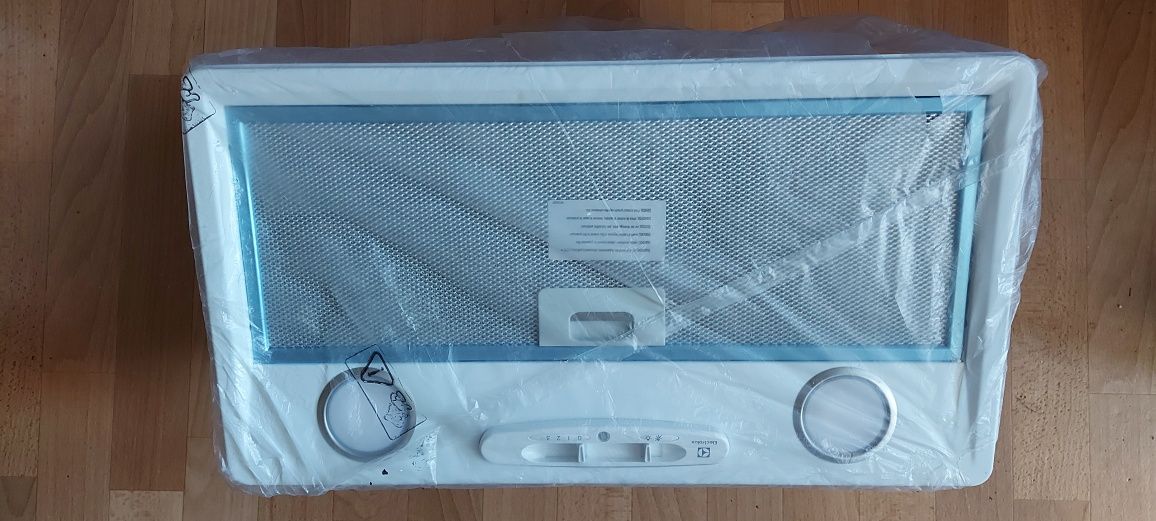 Витяжка компактна вбудована Electrolux LFG525W