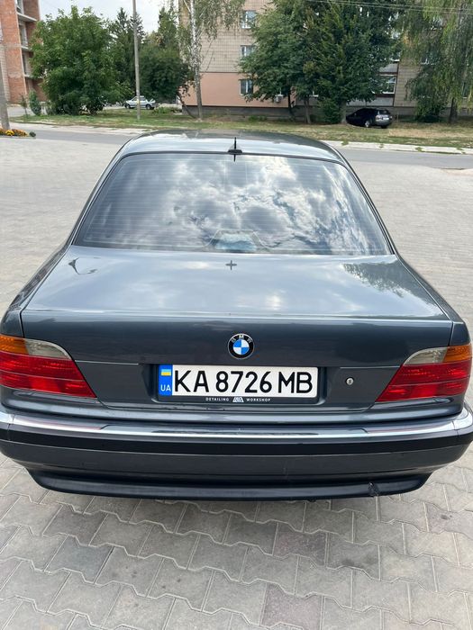 Продам бмв 728i 2000року