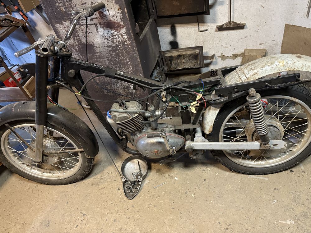 Sprzedam WSK 125 zarejestrowana