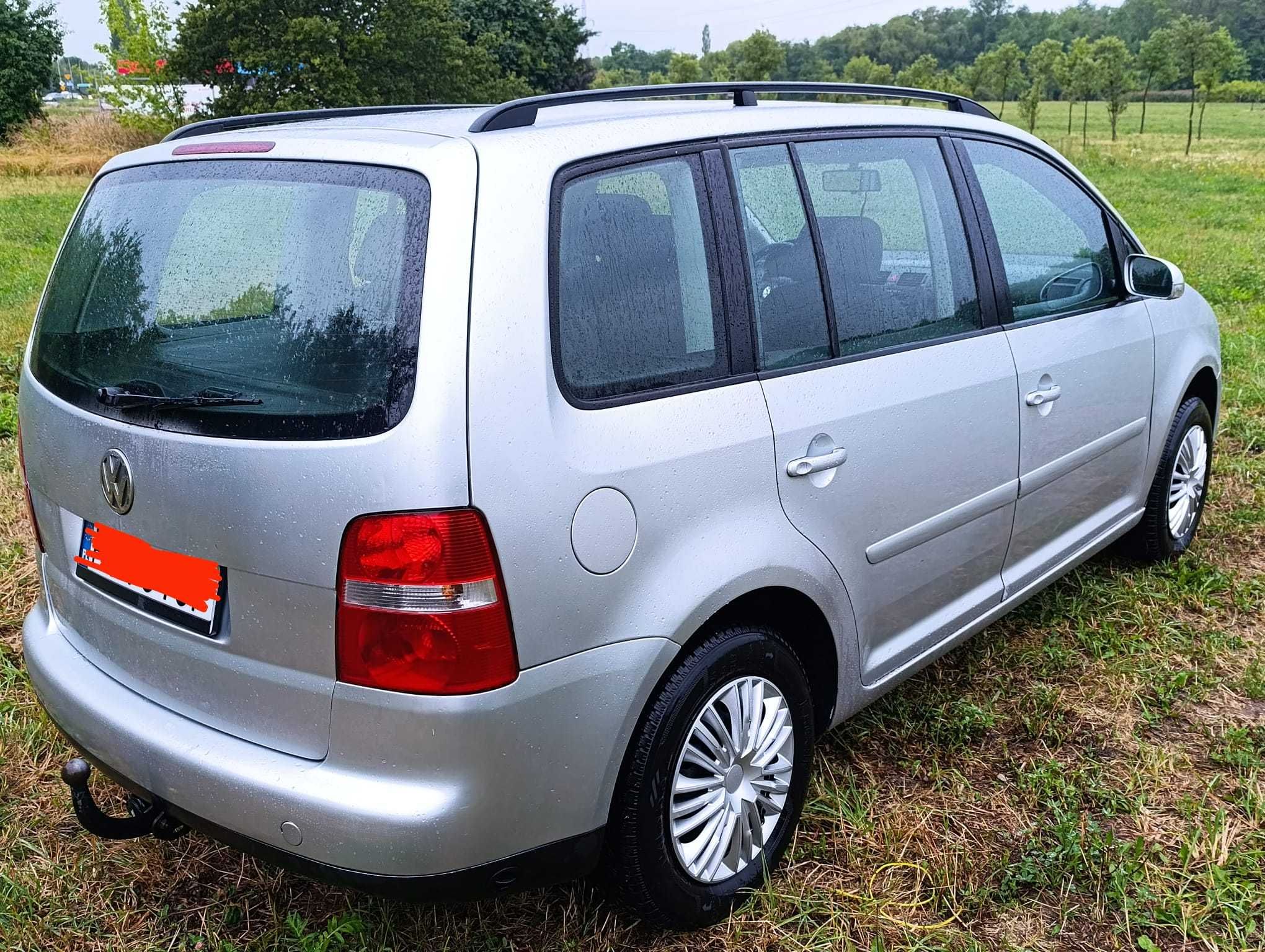 Vw Touran 1,6 LPG  7-osób   klimatyzacja sprawna