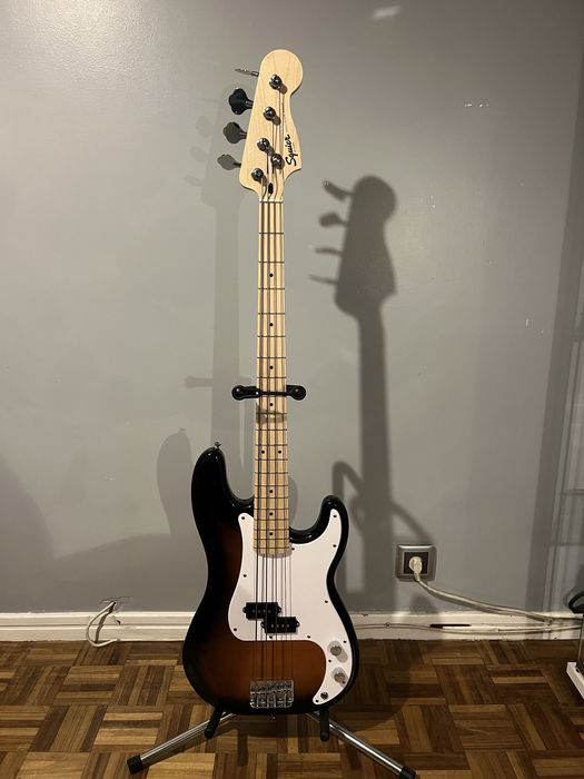 Fender squier sonic precision bass