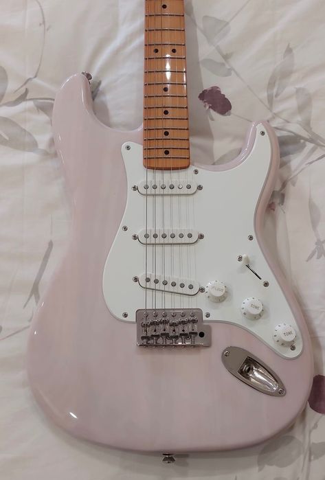 Squier CV 50s Strat MN WHB + fender jack