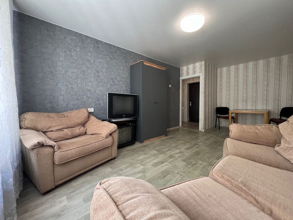 Снимите двухкомнатную квартиру на улице Сухомлинского, Слобожанское