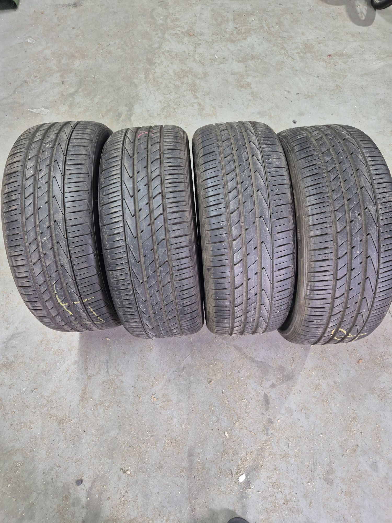 Hankook Ventus S1 Evo2 235/50 R 19  jak nowe