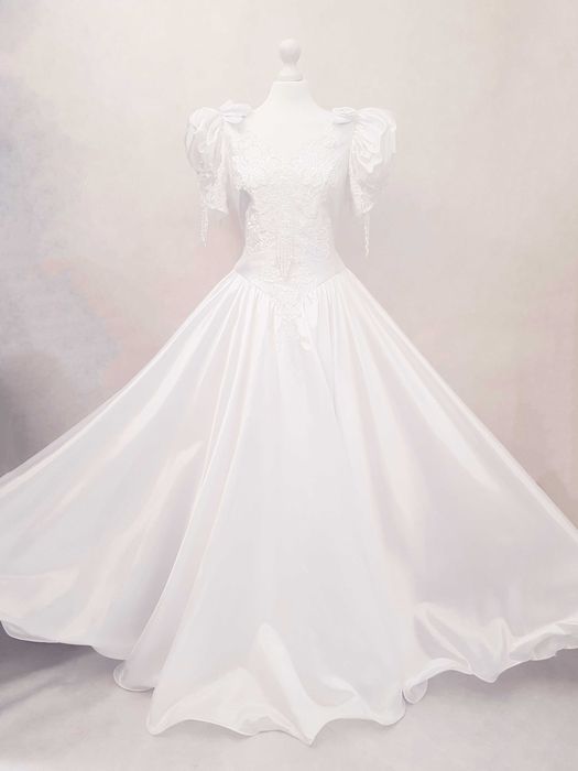 Suknia fairycore ślubna z bufkami lata 90 80 rezerwacja mariachyba