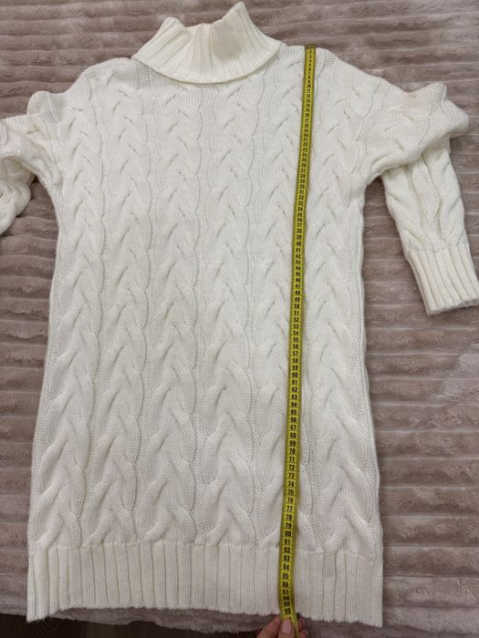 Тепле молочного кольору плаття 36 розмір