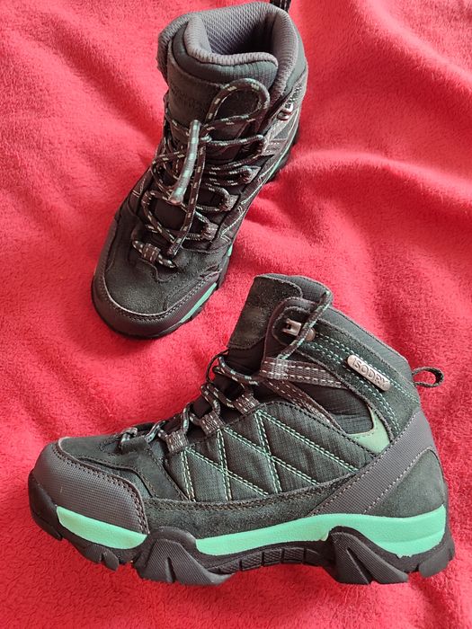 Дитяче взуття, Демі , 33 розмір. Mountain Warehouse.