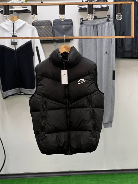 Жилетка Nike ( найк )