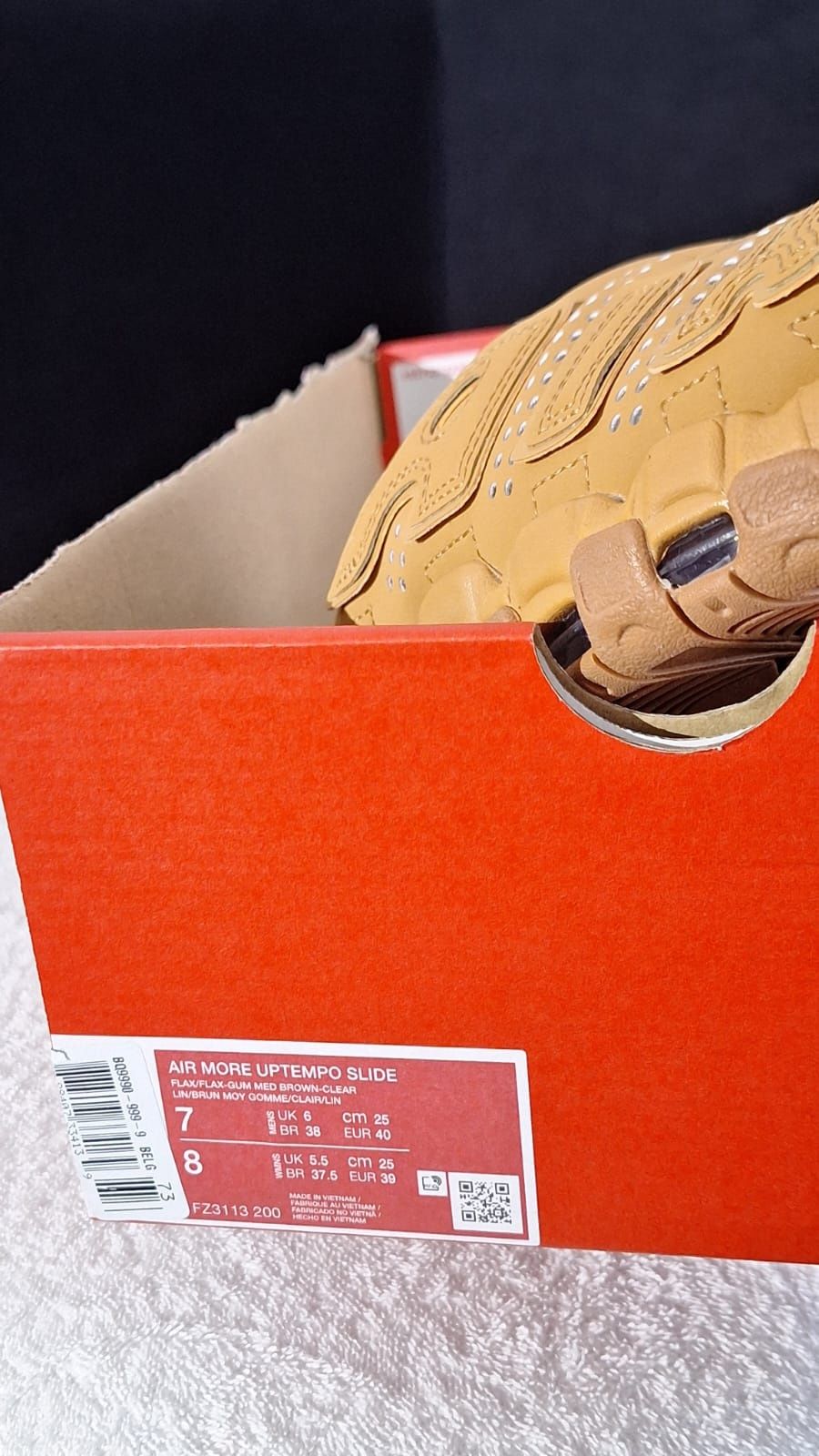 Тапки Nike Air More Uptempo Slide US7 EU40 25cm,  FZ3113 200