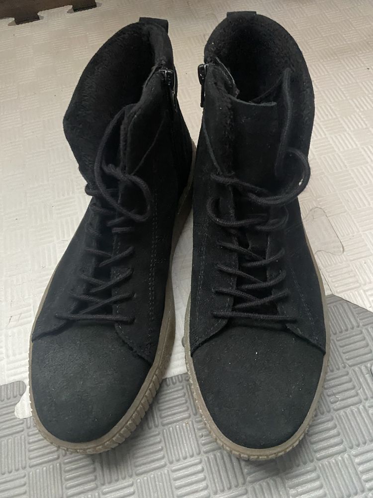 Женские ботинки Tamaris. 39р.