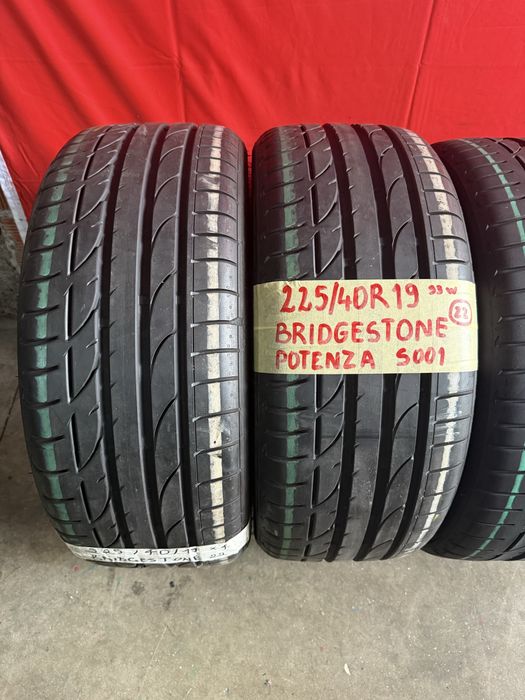 Pneus 225/40/19 + 255/35/19 Bridgestones Todos Iguais Impecaveis