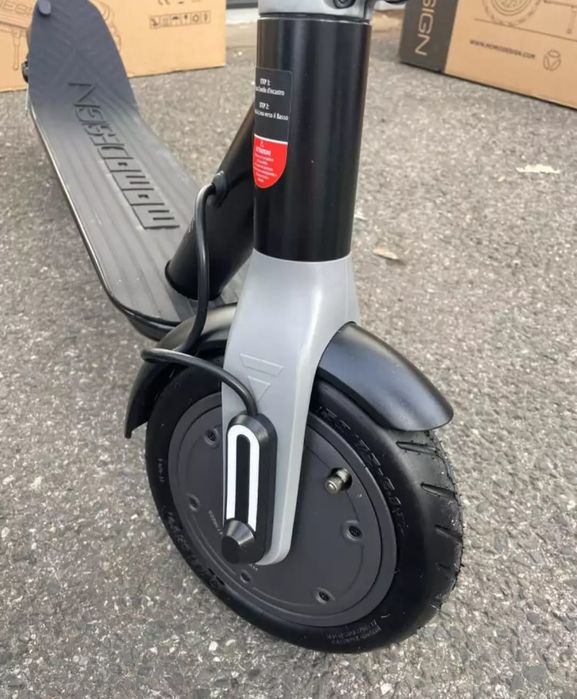 Skladana hulajnoga elektryczna Momodesign Evo 9