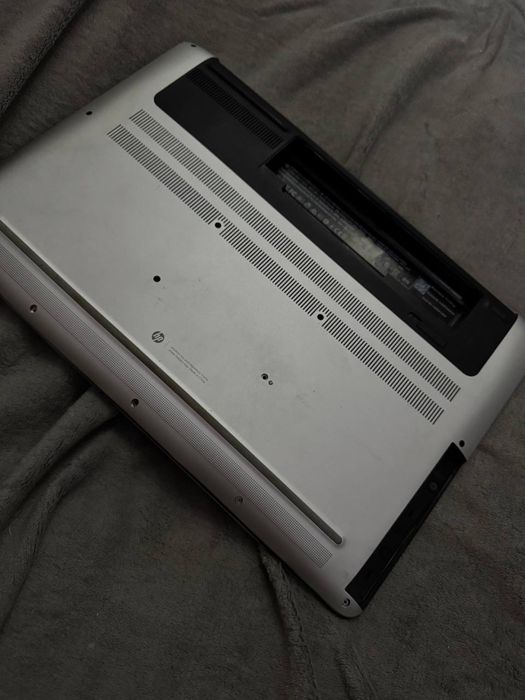 HP Envy 17-n107ng Ігровий на запчастини або під ремонт