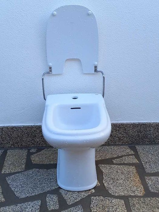 Bidé marca Roca Dama