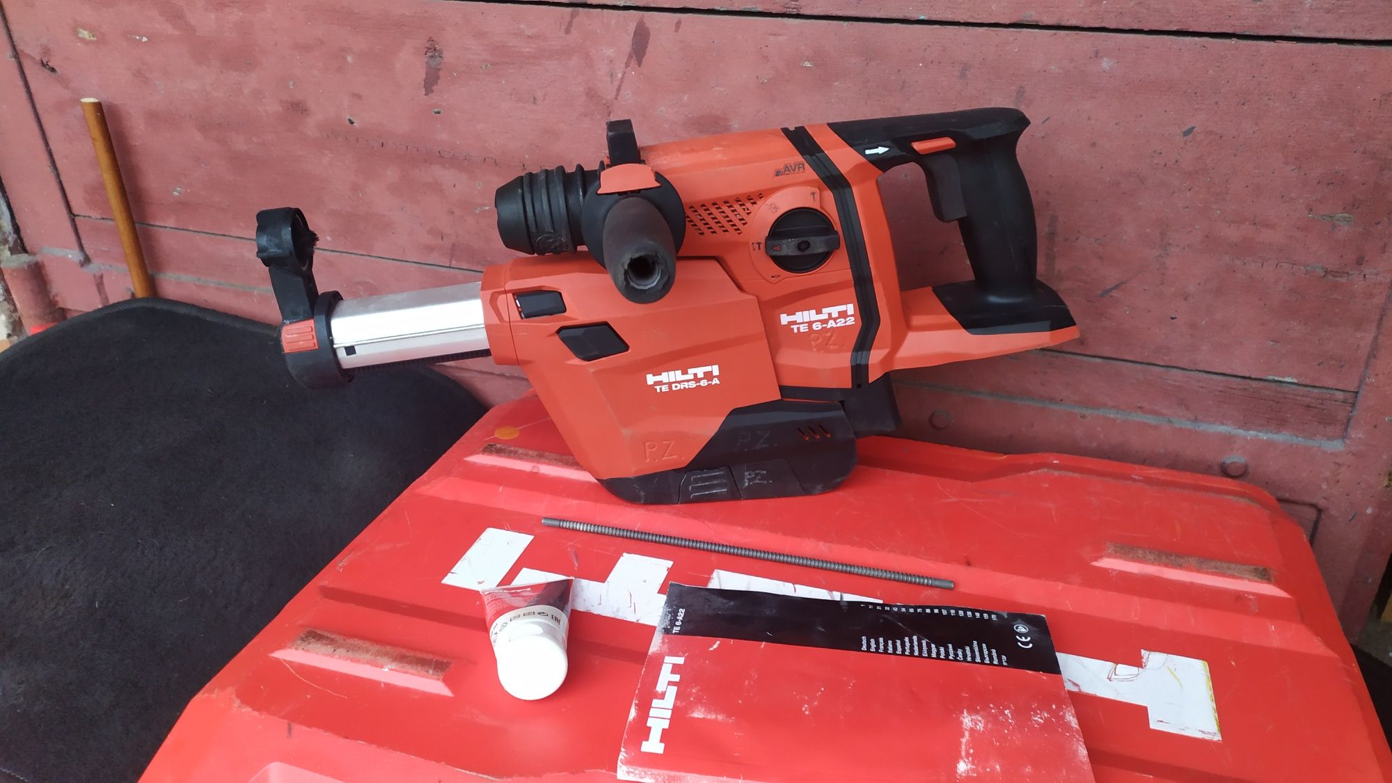 Wiertarka udarowa młotowiertarka SDS plus hilti te6 a22 drs