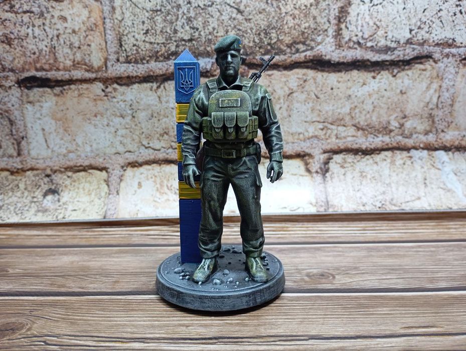 Статуетка “Прикордонник” – подарунок, що говорить без слів! 

Відчуйте