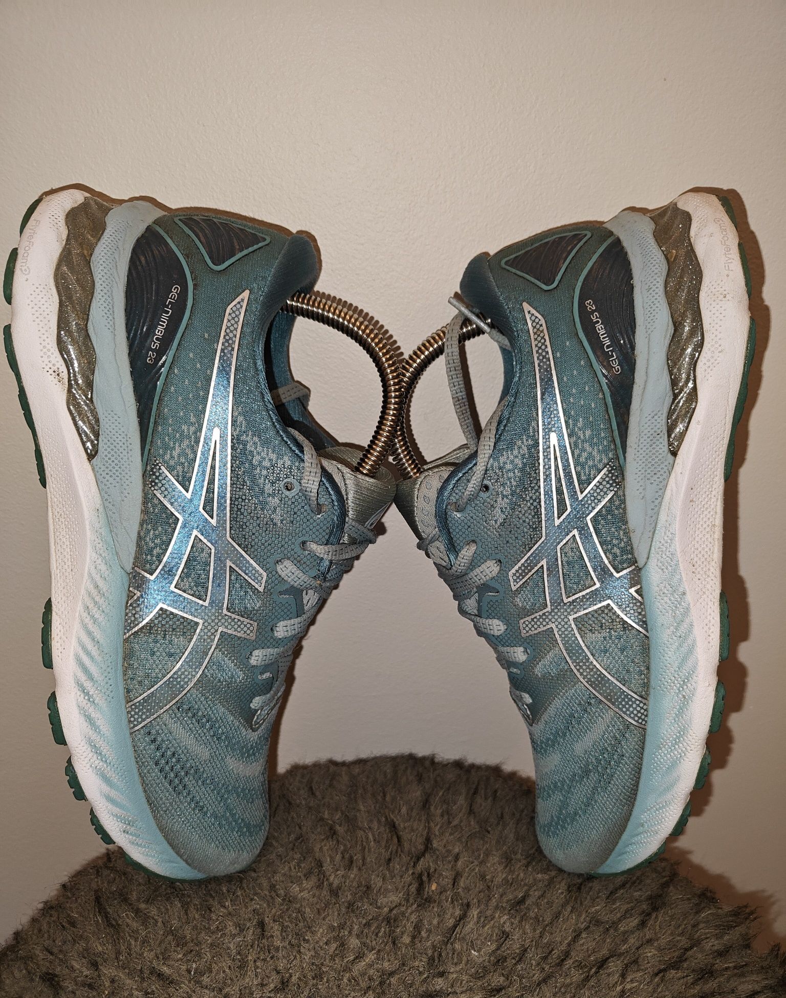 Świetne buty do biegania Asics Gel-Nimbus 23 rozmiar 40.5 stan BDB!