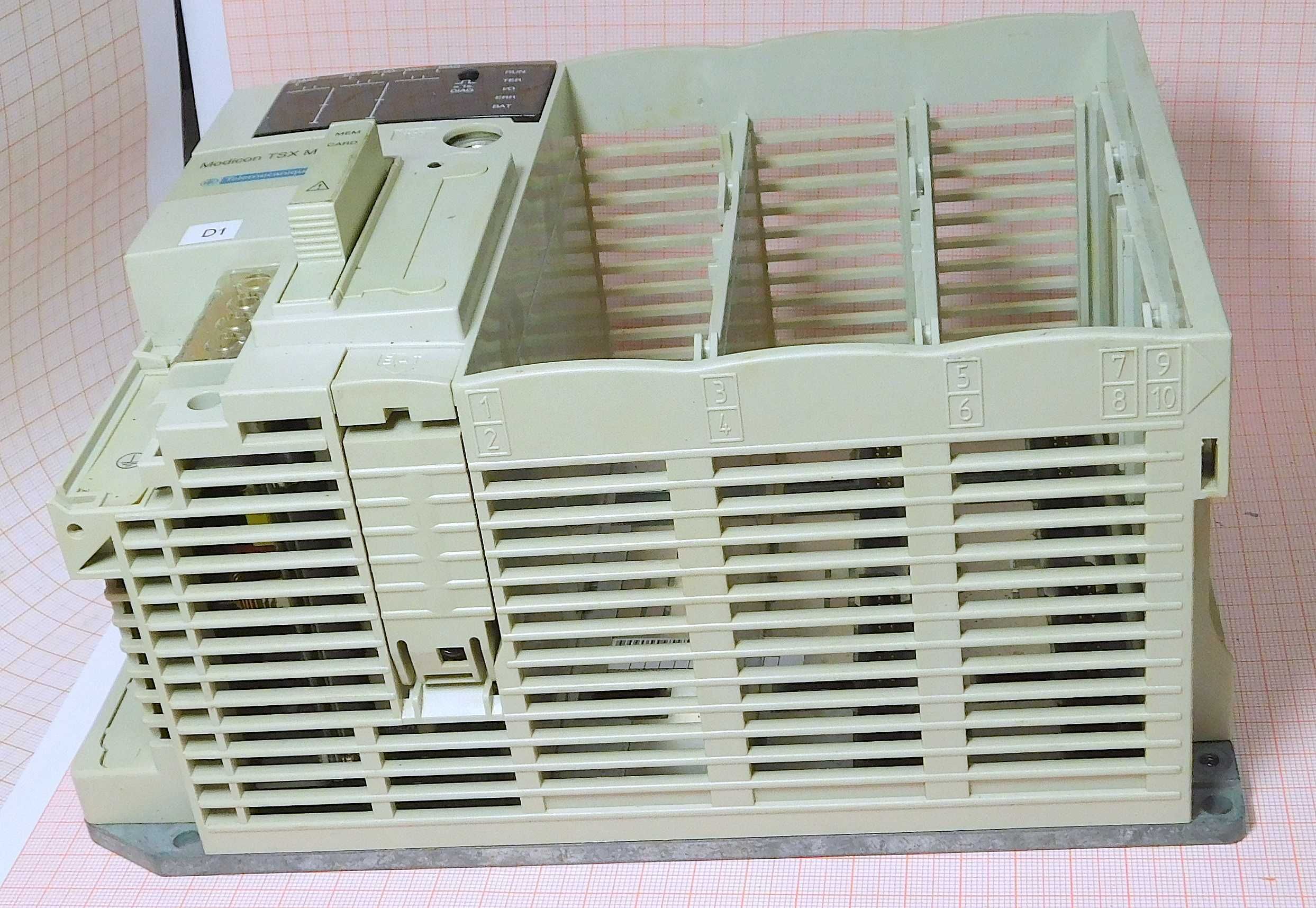 Sterownik TSX372 PLC TSX Micro Schneider Electric [R1]