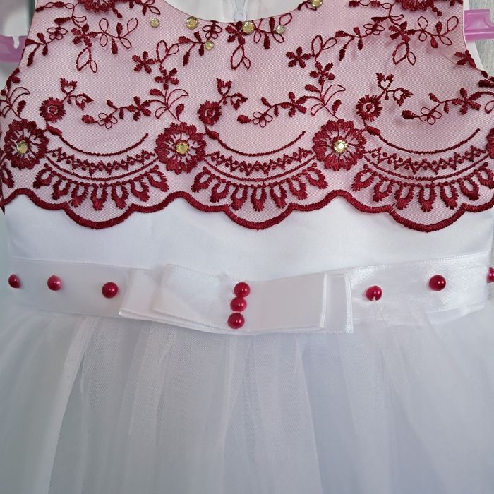 Нарядна сукня для дівчинки 3-4 рочки