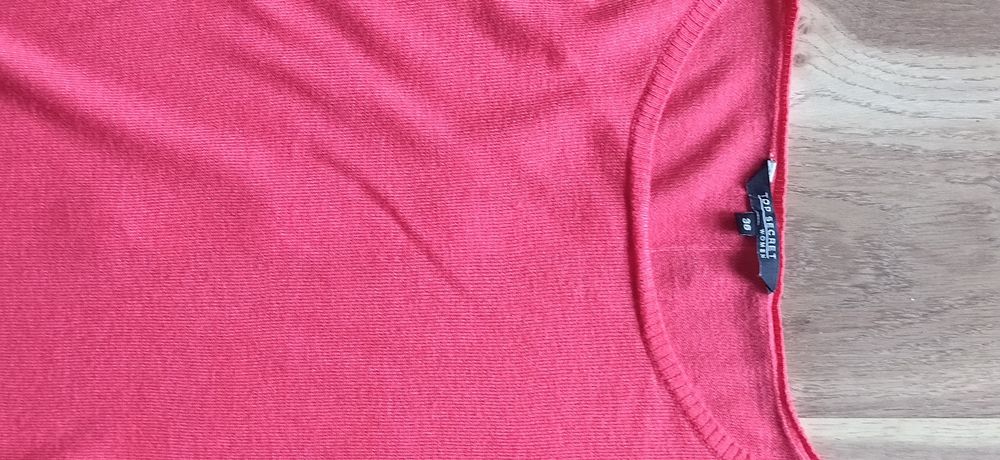 Śliczna bluzeczka firmy Top Secret