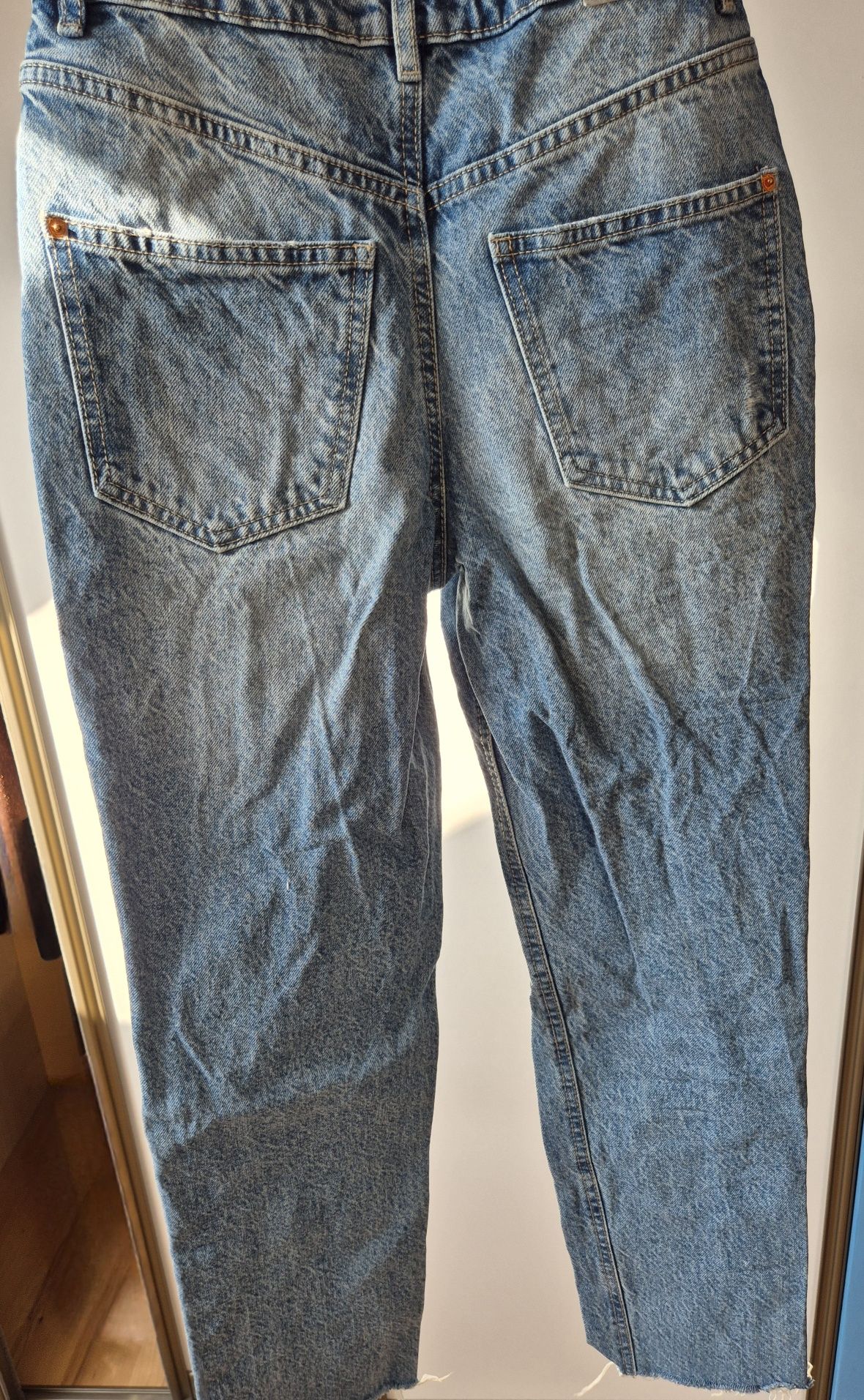 Spodnie jeansowe Mom Fit