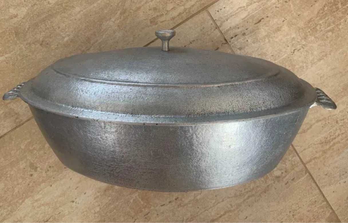 Гусятница, дуршлаг, кастрюля