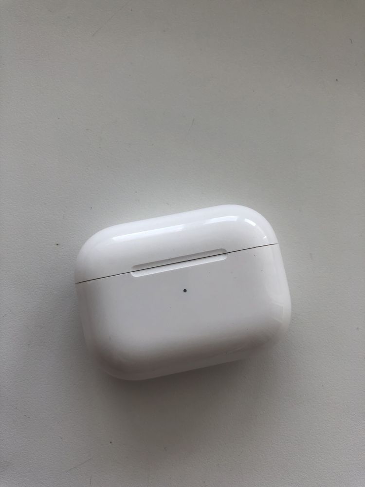 Кейс для Airpods Pro