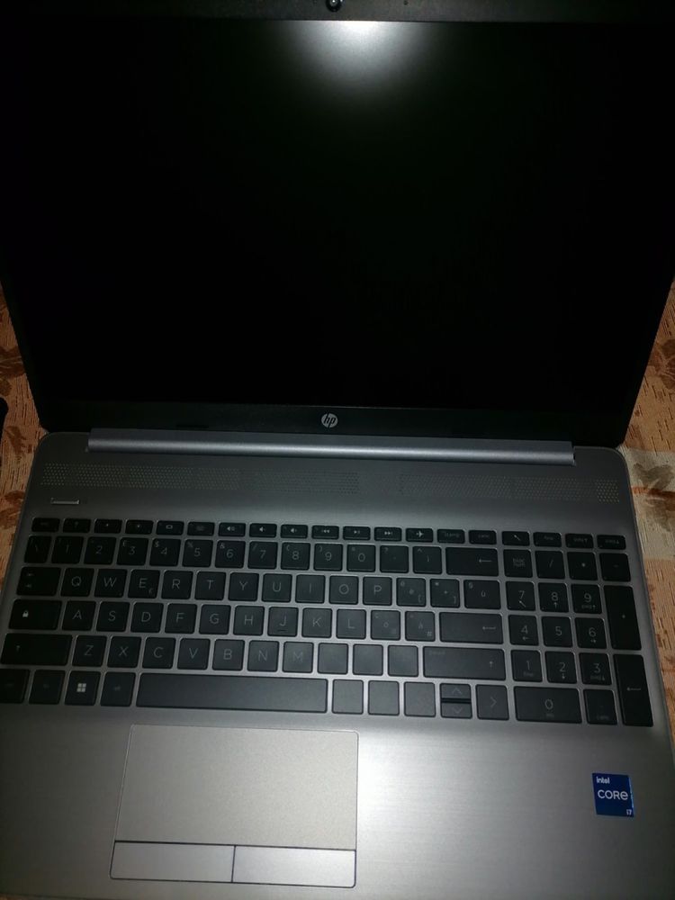 Ноутбук HP 250 G9 i7