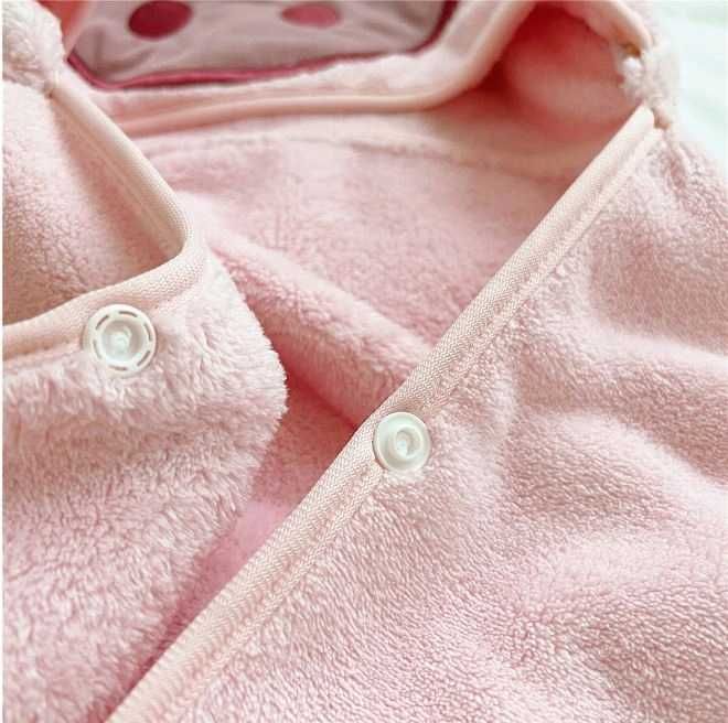 Cudownie Mięciutkie Przyjemne w Dotyku PONCZO z Kapturem Motyw Świnki