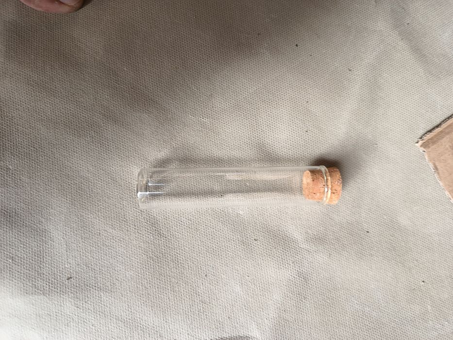 Probówki z korkiem nowe