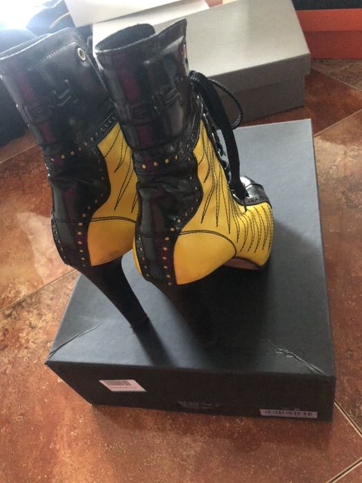 Buty dsquared oryginalne stan widoczny na zdjęciach