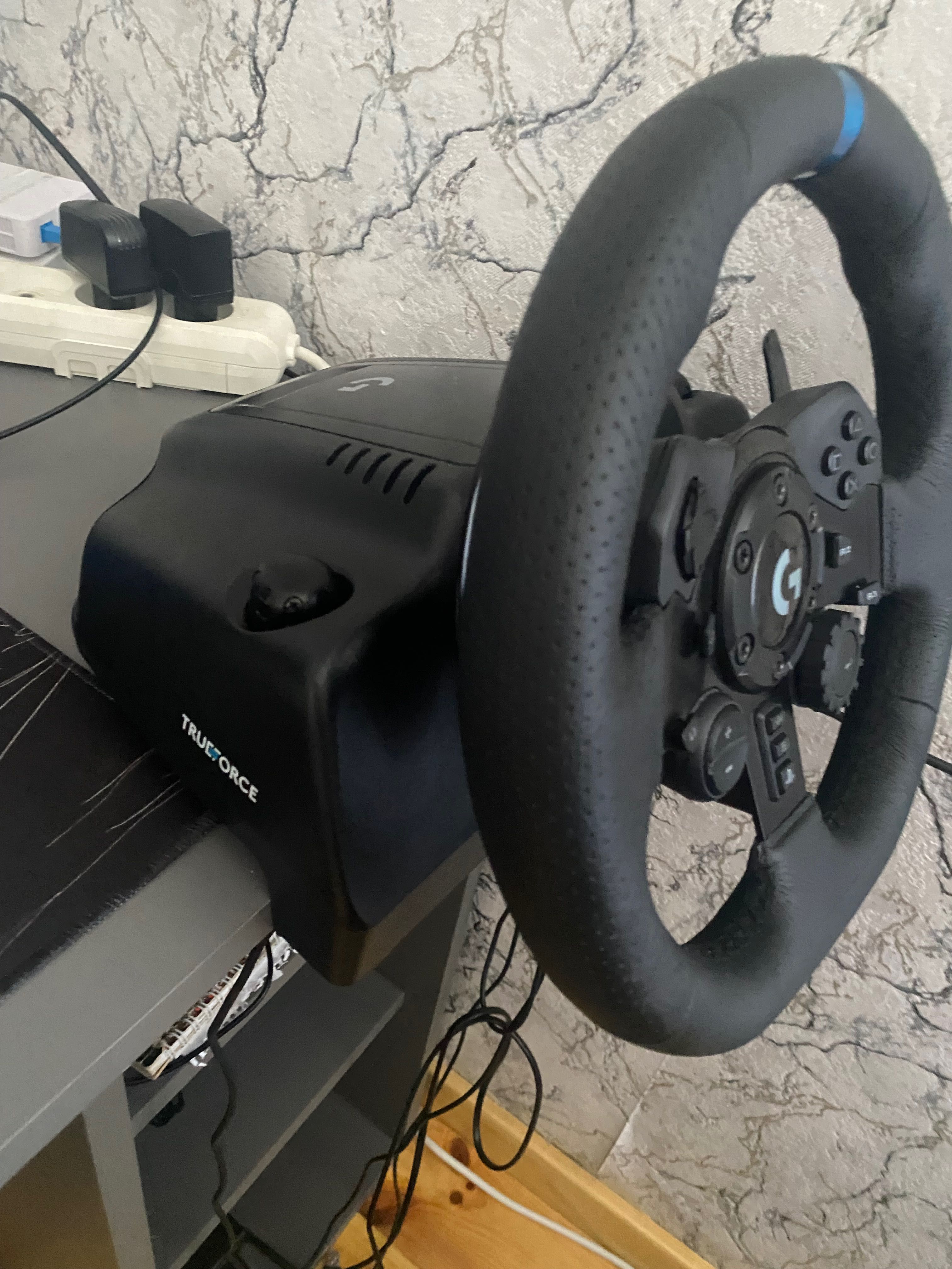 G923 ігровий руль можливий торг